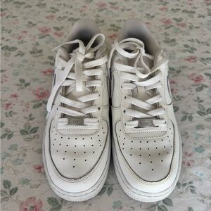 Youth Nike Air Force 1 size 7Y